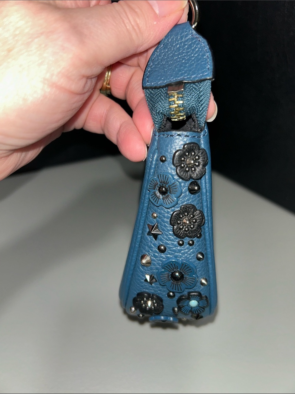 Coach Zipper Pouch - Picture 3 of 9